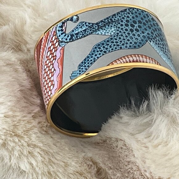 Hermes Enamel Tiger Print Bangle - Picture 3 of 10